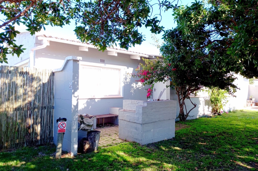 4 Bedroom Property for Sale in Bluewater Bay Western Cape